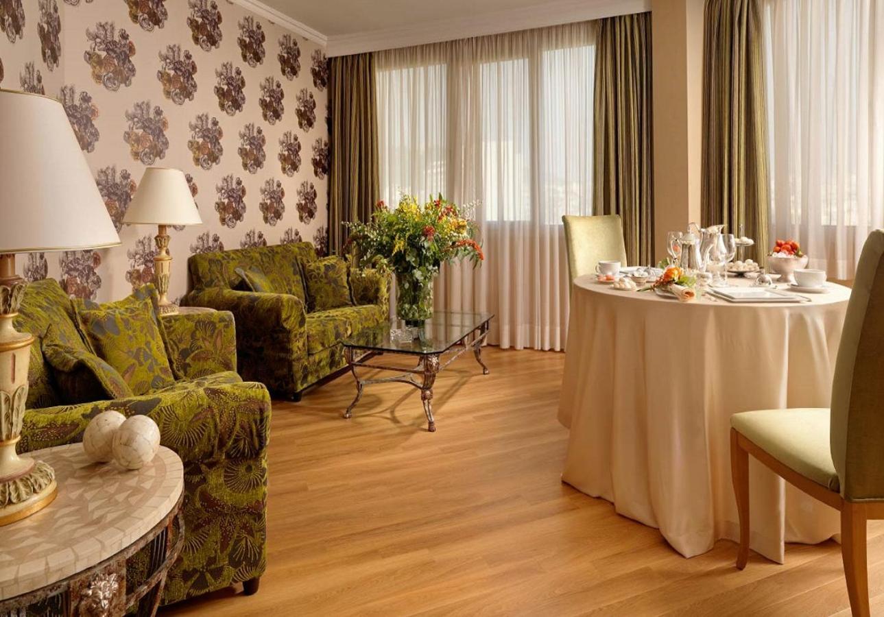 Divani Caravel Athens Exterior photo A suite at the Hotel